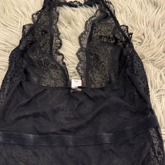 NWOT Victoria's Secret Black Lace Bodysuit - Picture 4 of 6
